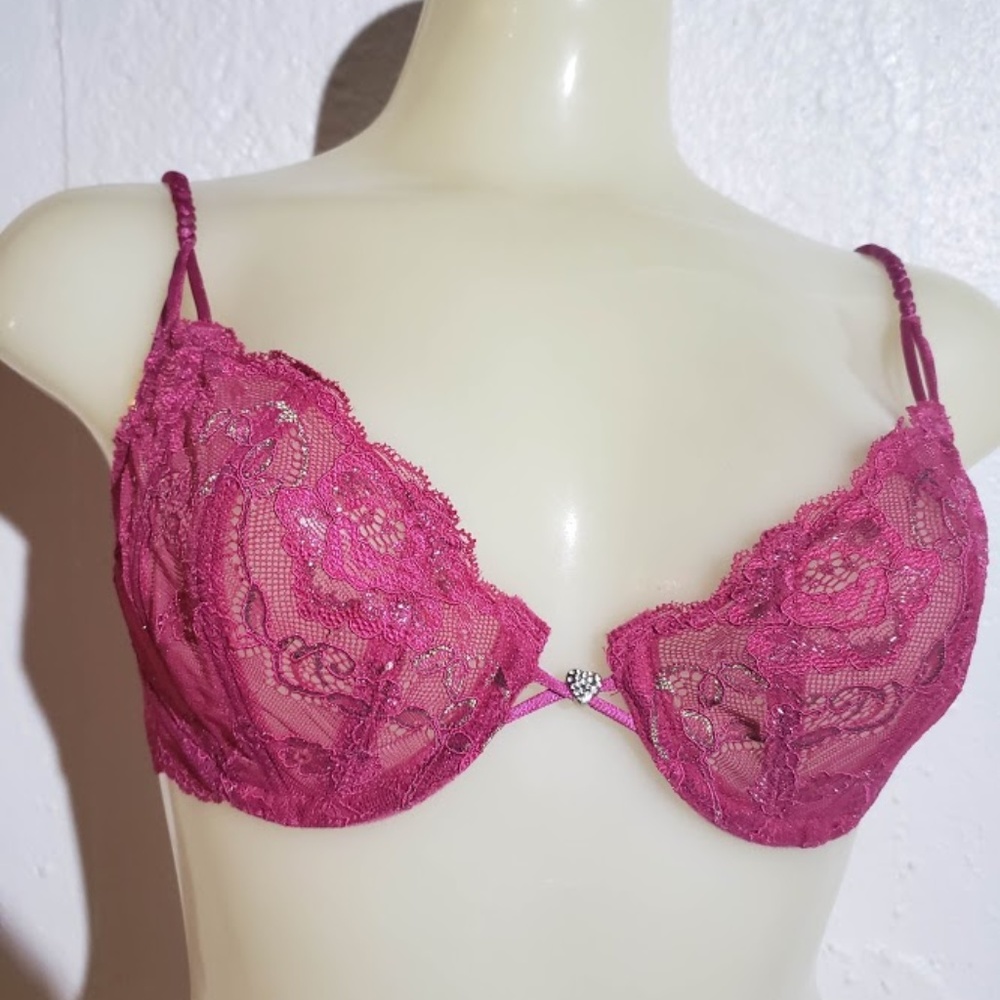 Jezebel Lace Bra Size 38B Raspberry Style 10345